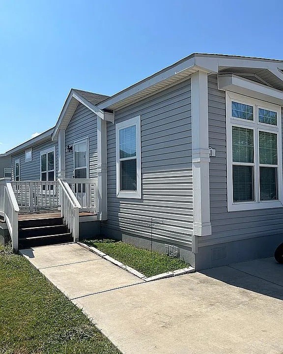 40 Eagle Creek 244 Drive Kyle TX 78640