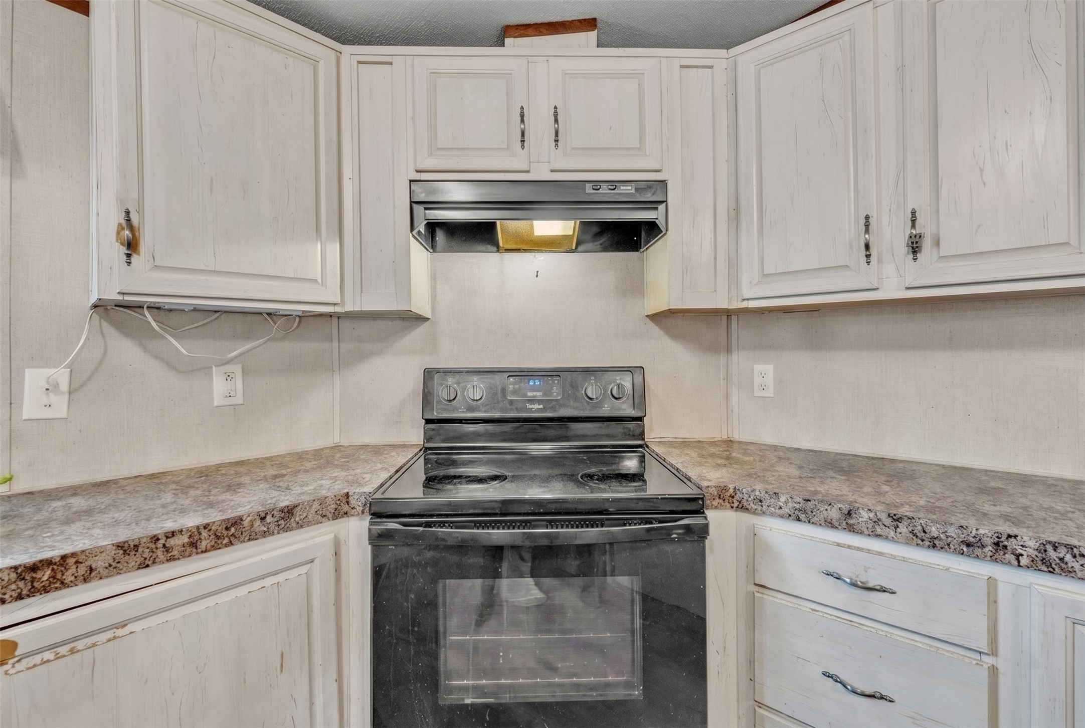 1909 Coral Road Pelican Bay TX 76020
