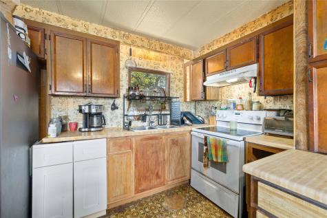 8450 Highway 16 De Leon TX 76444