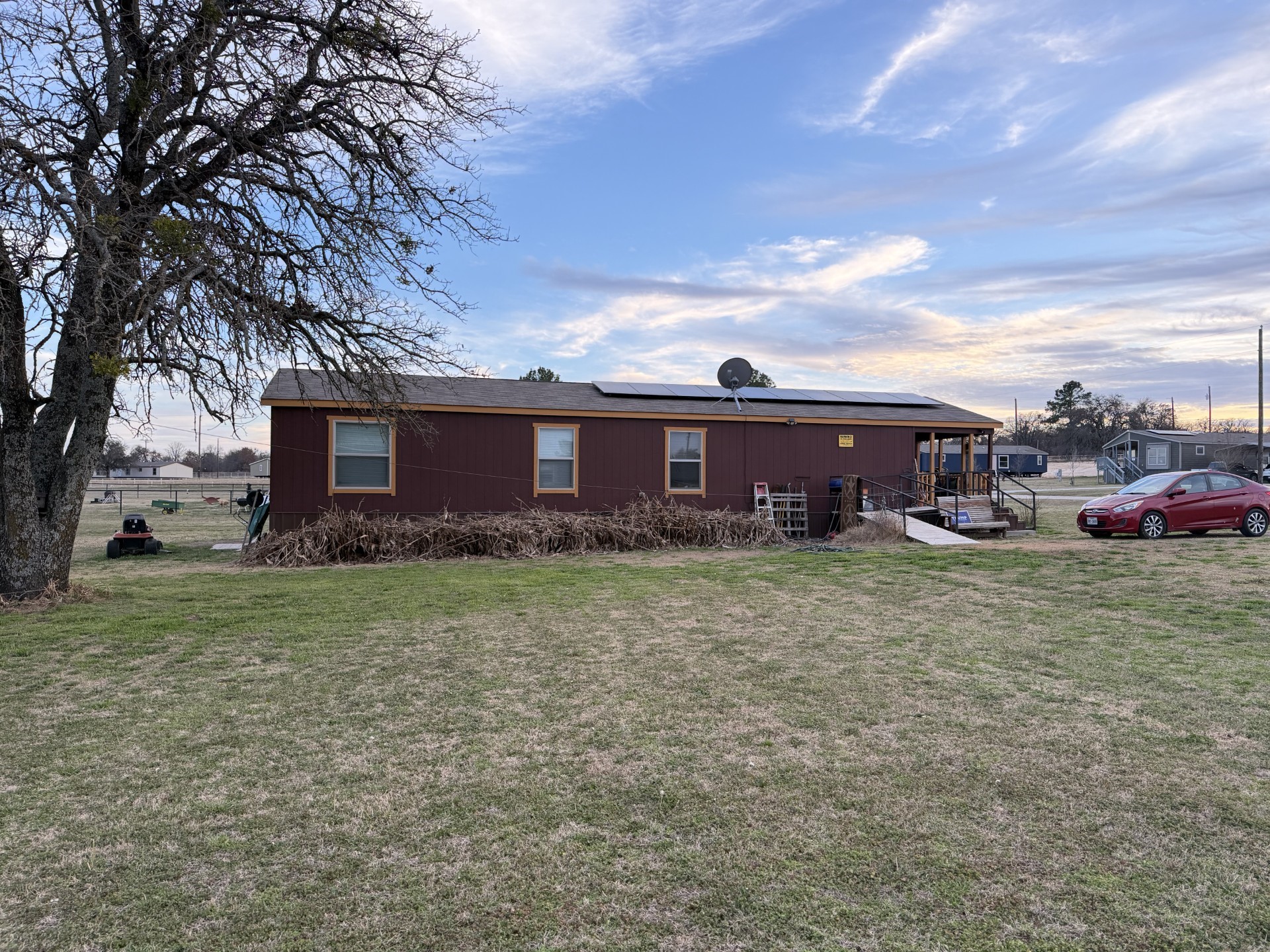208 Farmhouse Springtown TX 76082