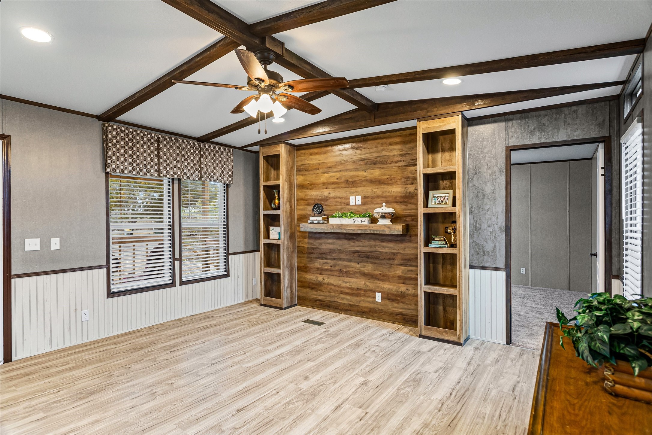 3210 Robinhood Drive Granbury TX 76048