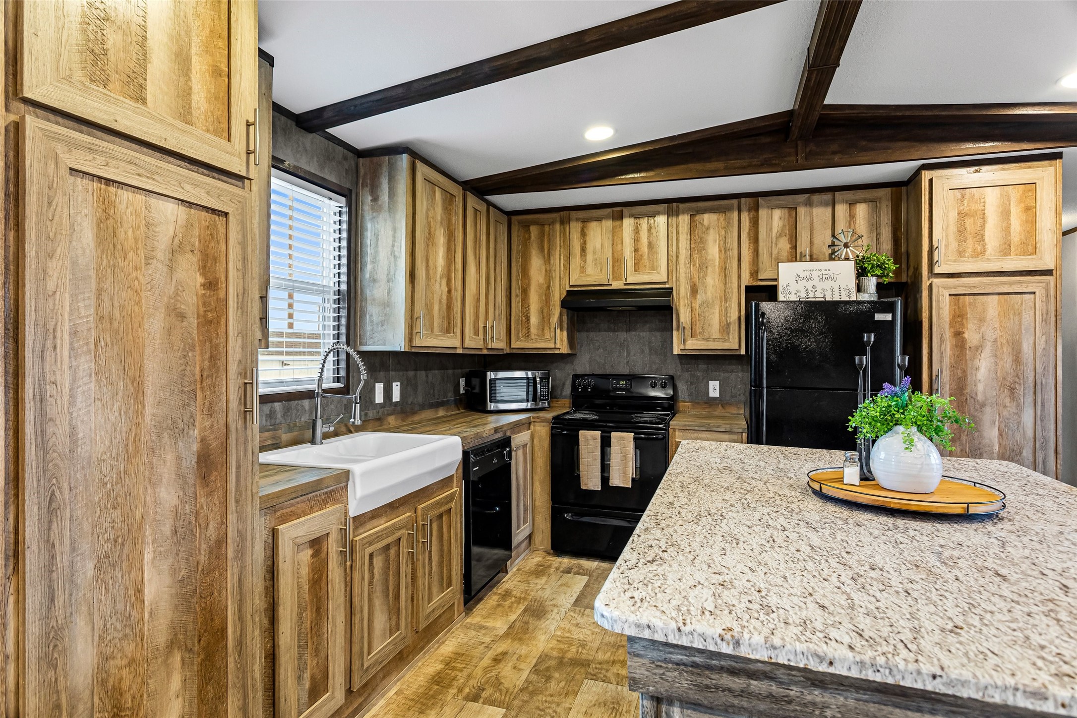 3210 Robinhood Drive Granbury TX 76048