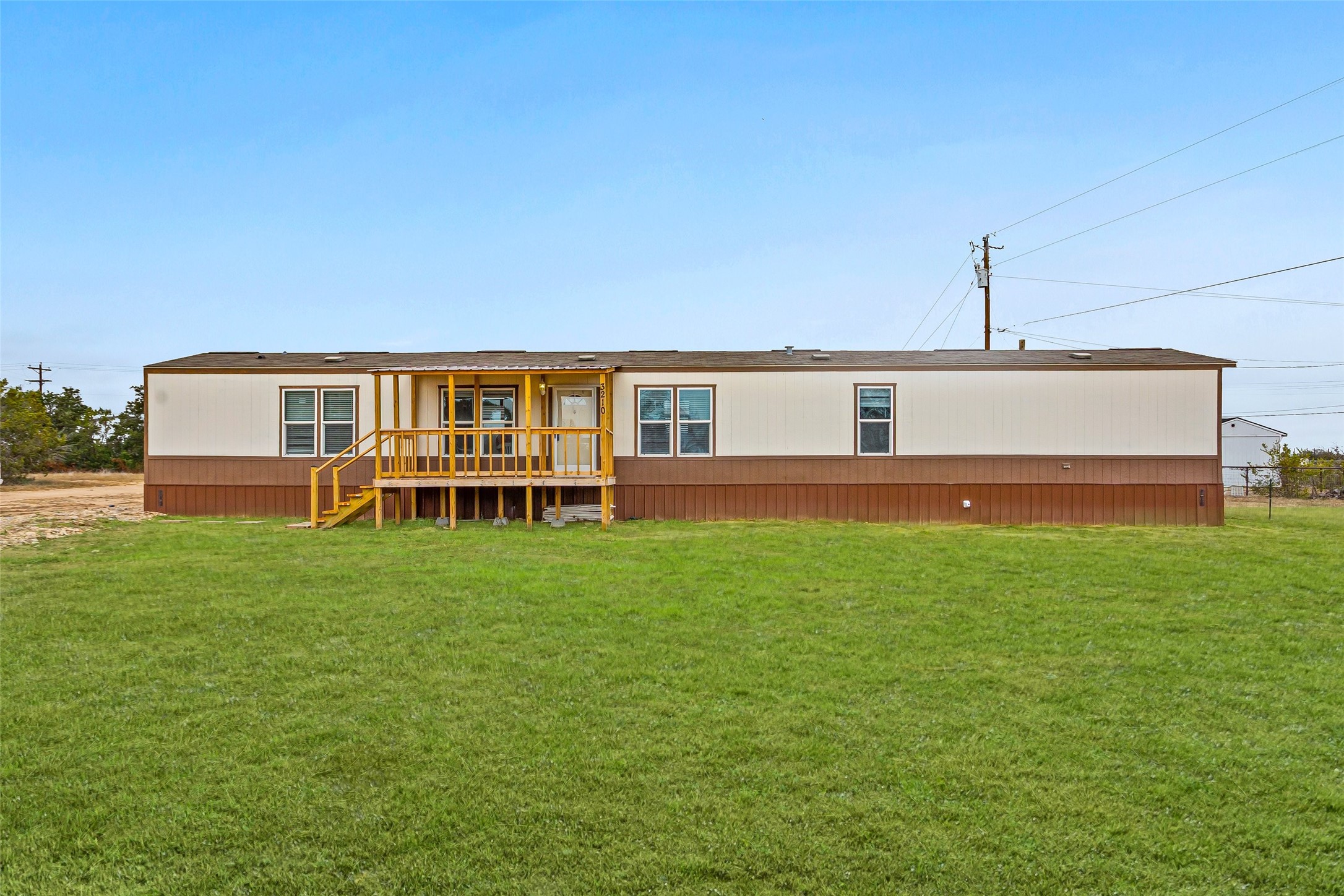 3210 Robinhood Drive Granbury TX 76048