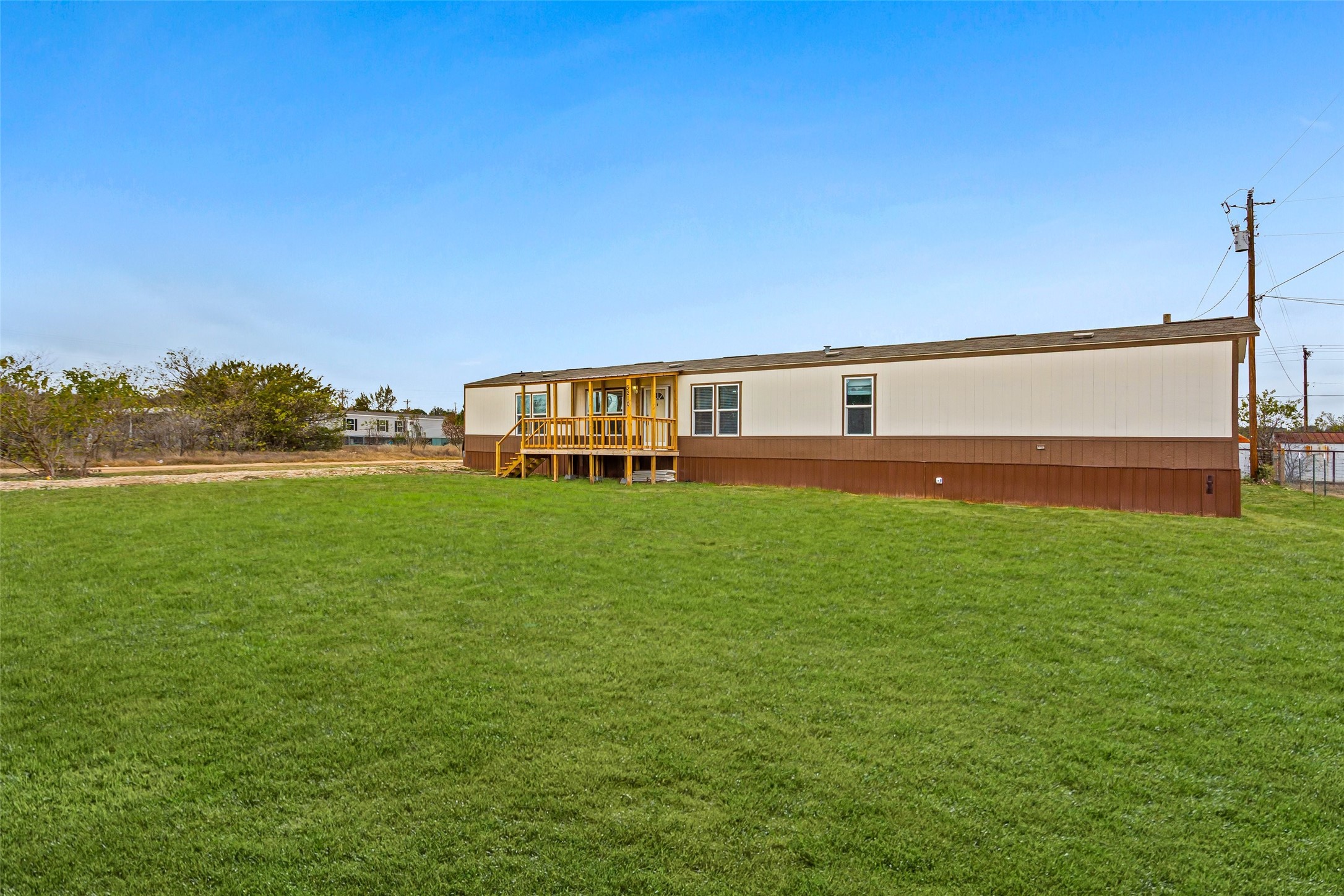 3210 Robinhood Drive Granbury TX 76048
