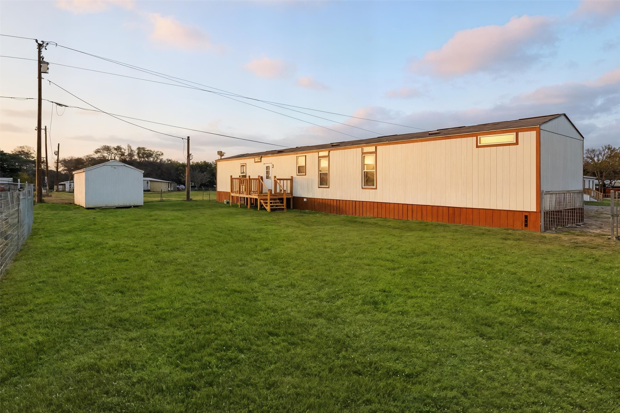 3210 Robinhood Drive Granbury TX 76048