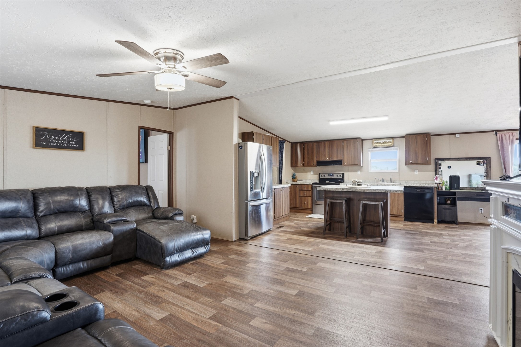 1420 Smooth Stone Drive Cleburne TX 76033