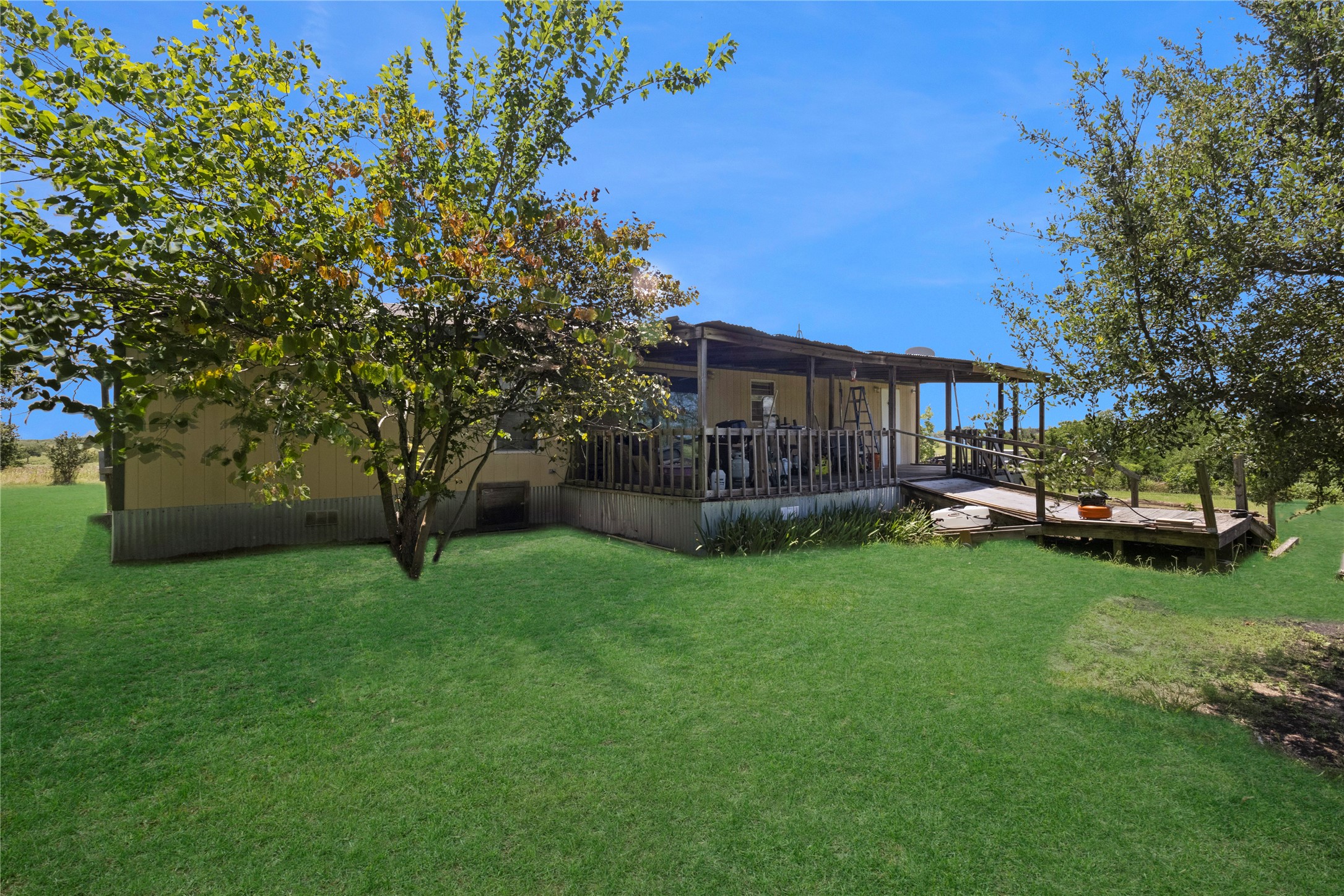 2001 Fm 1182 Ennis TX 75119