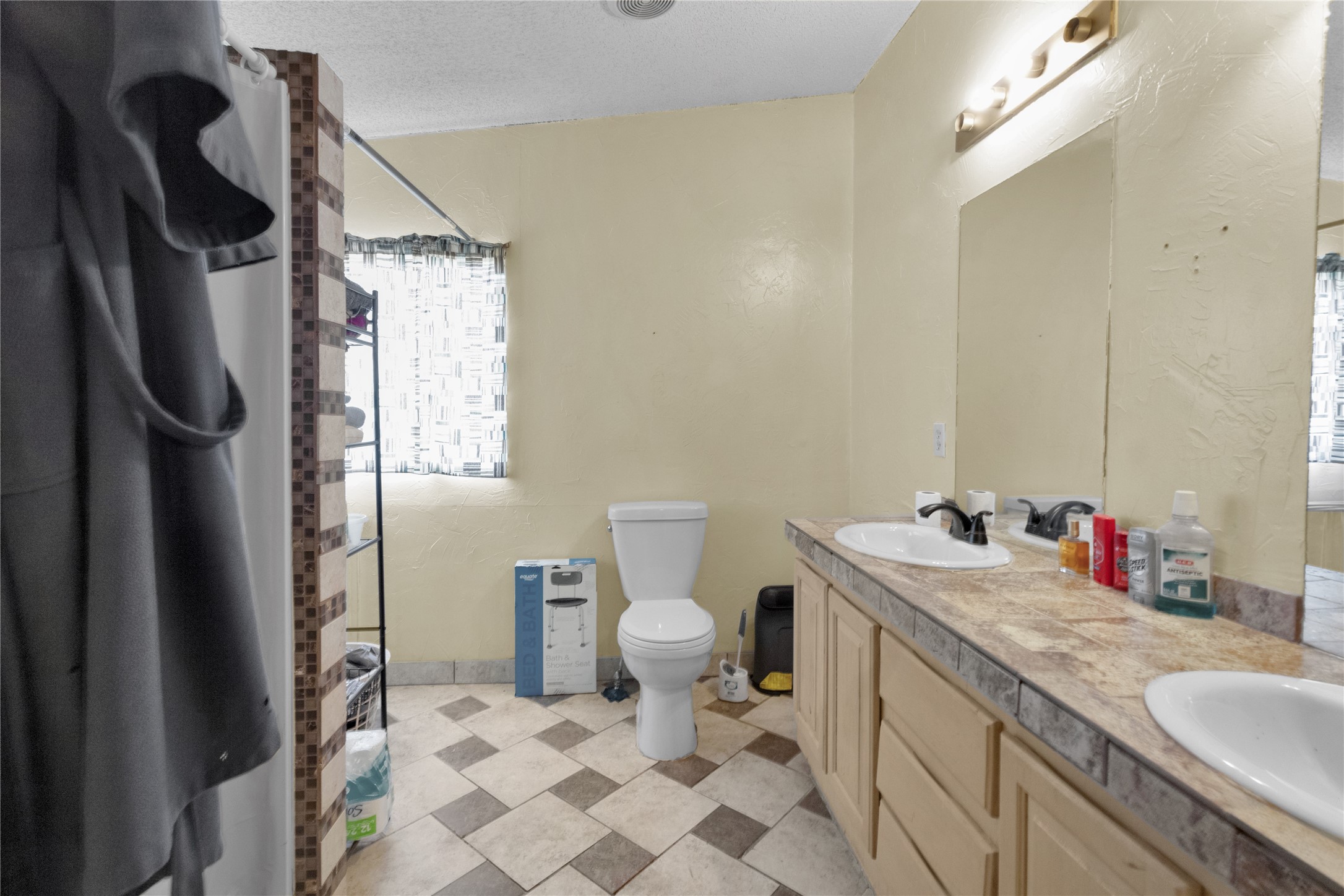 2001 Fm 1182 Ennis TX 75119