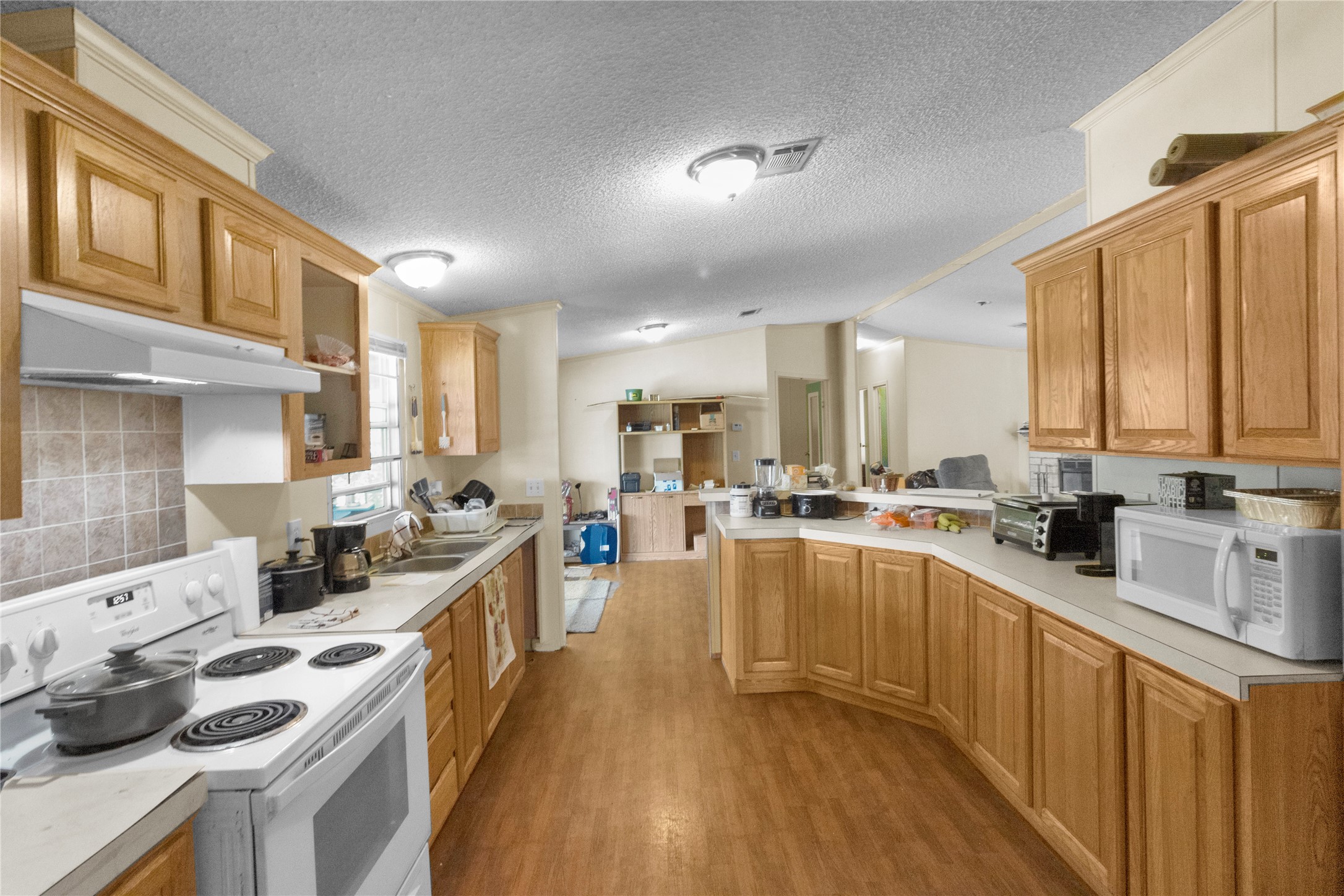 2001 Fm 1182 Ennis TX 75119