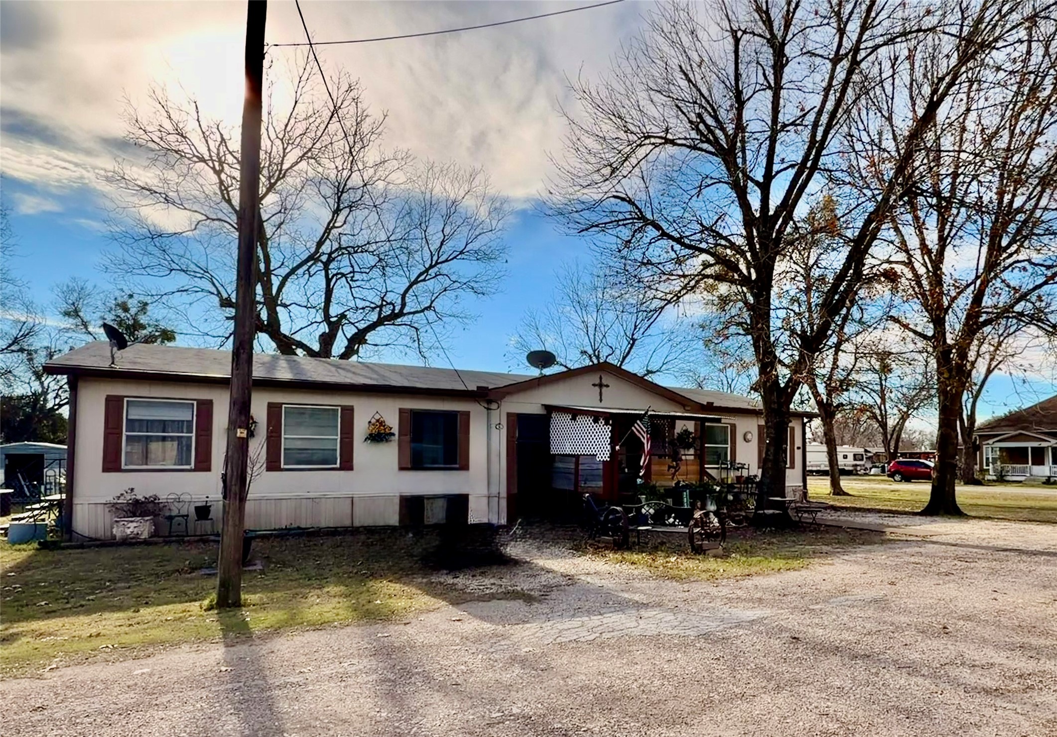 205 Hamilton Street Bynum TX 76631