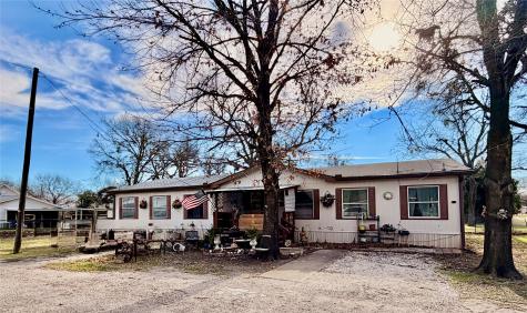 205 Hamilton Street Bynum TX 76631