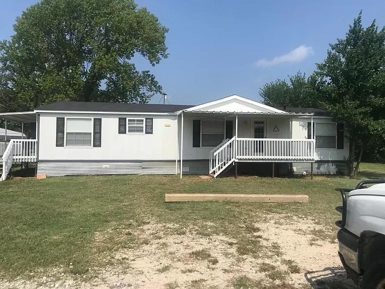 150 Oak Valley Lane Springtown TX 76082