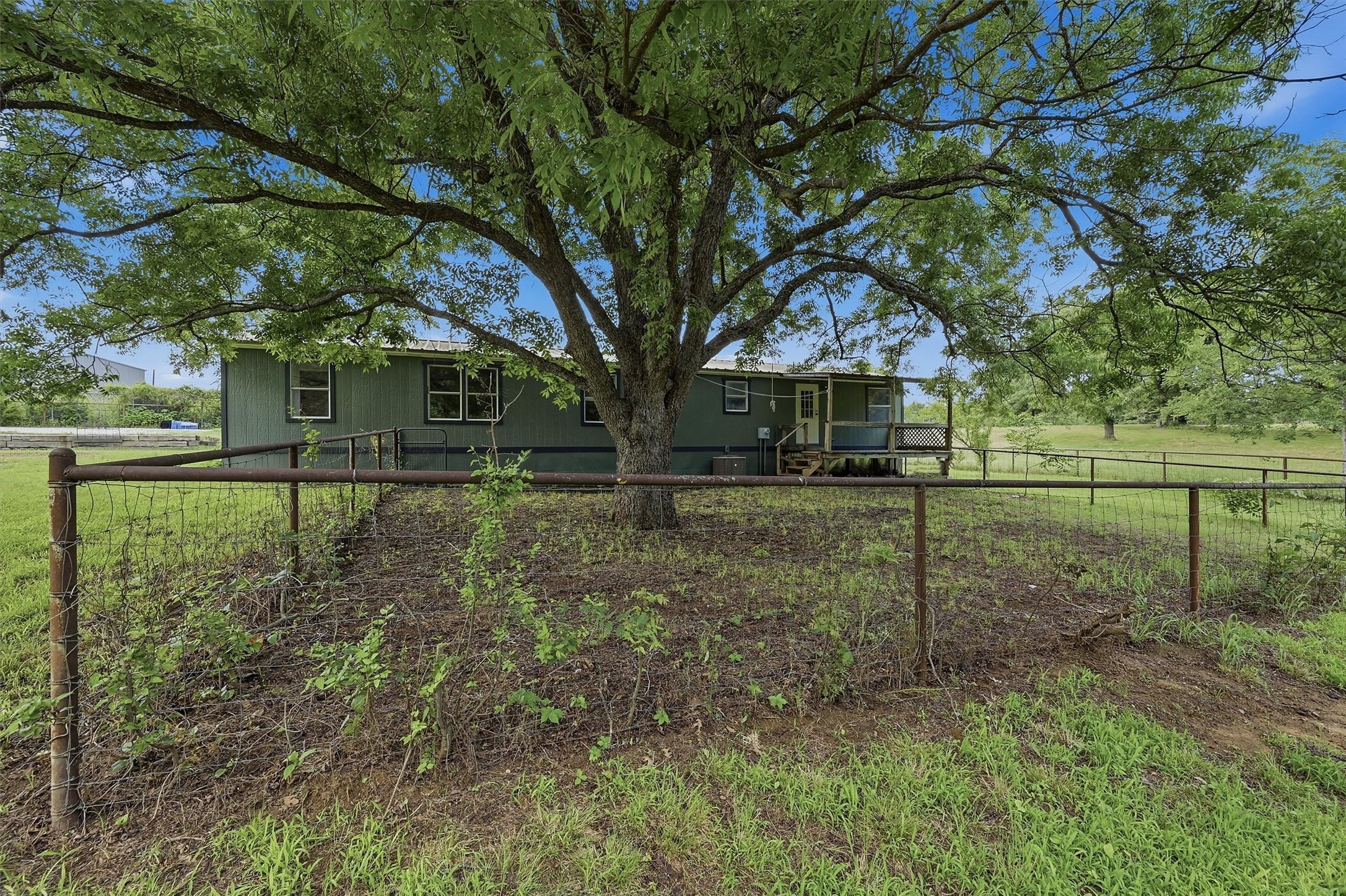 150 Gilbreath Road Sadler TX 76264