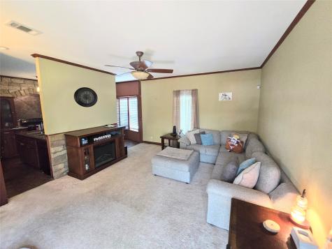 817 N Park Avenue Karnes City TX 78118