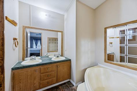 153 Buckboard Trail Weatherford TX 76087