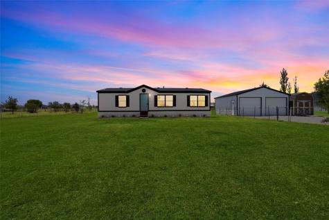 3517 County Road 911 Joshua TX 76058