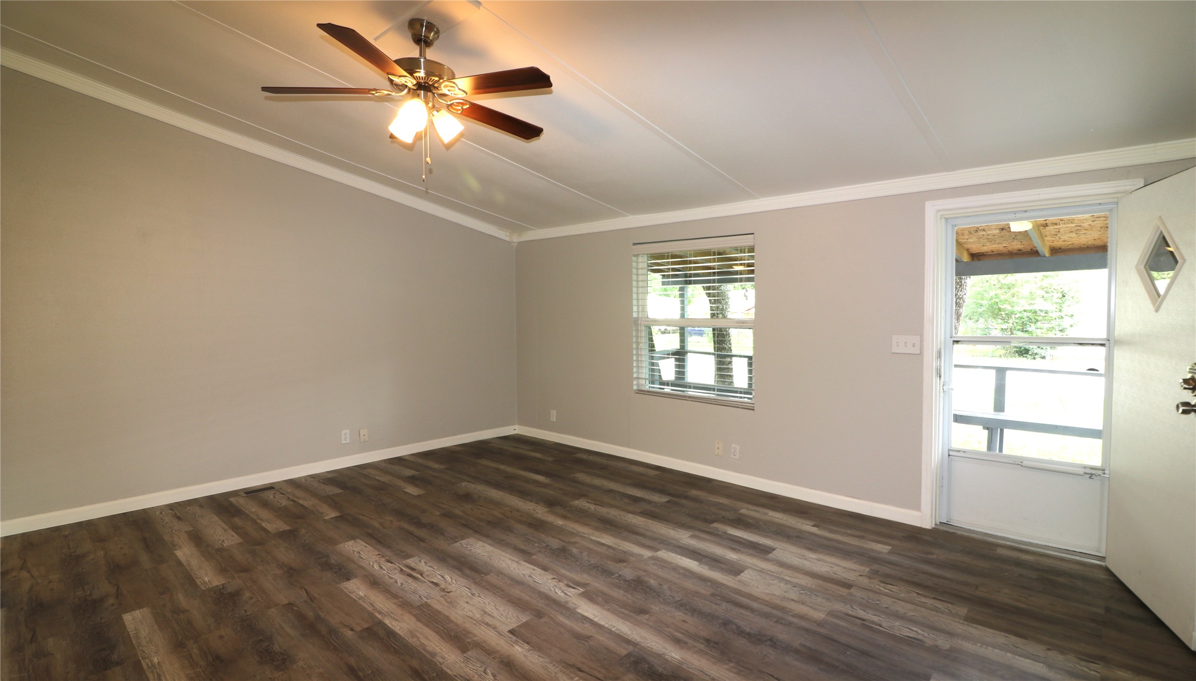 2008 Dorothy Drive Burleson TX 76028