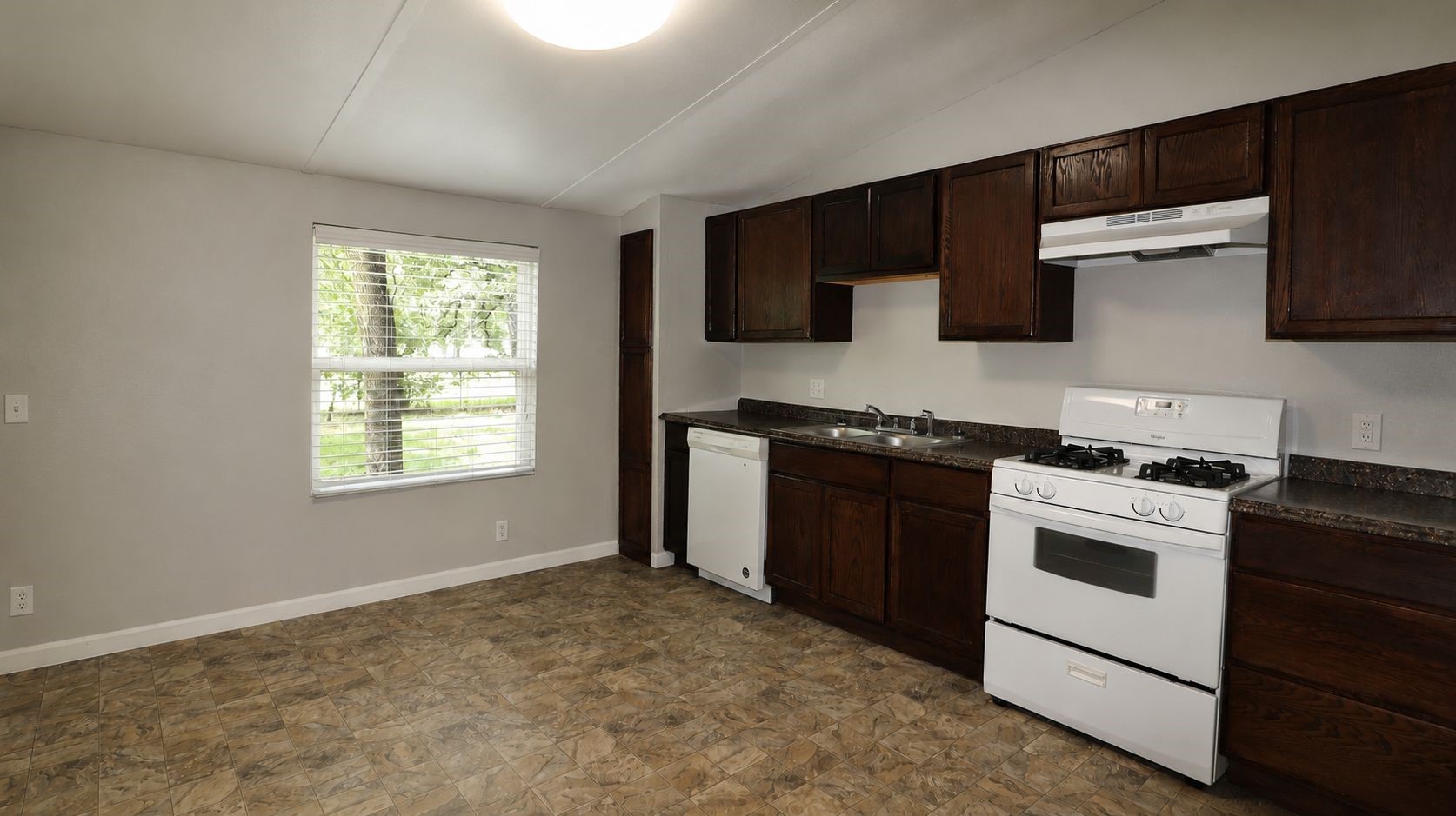 2008 Dorothy Drive Burleson TX 76028