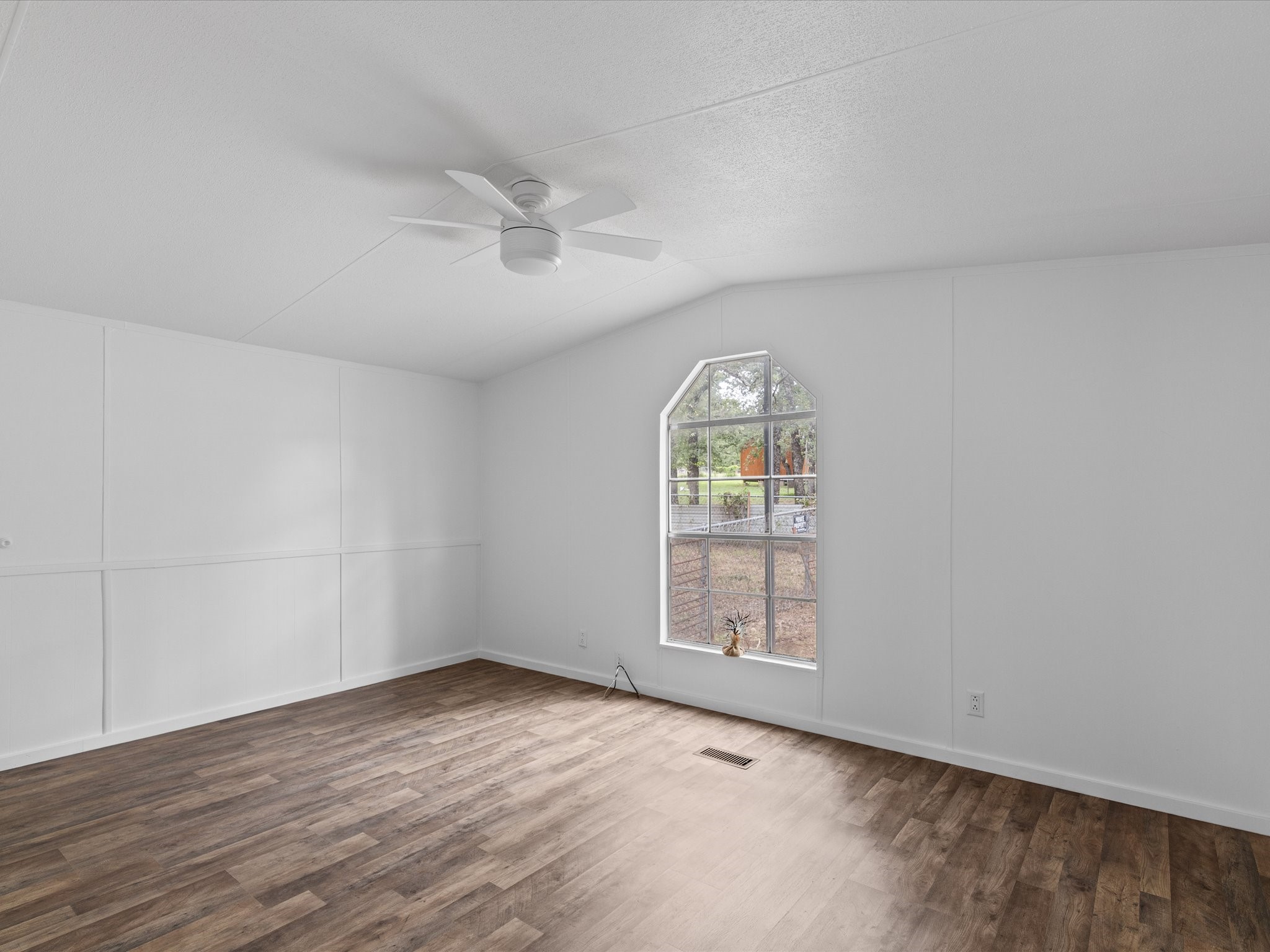 146 Deerwood Lane Springtown TX 76082