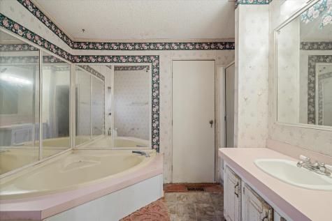 230 Vz County Road 3532 Wills Point TX 75169