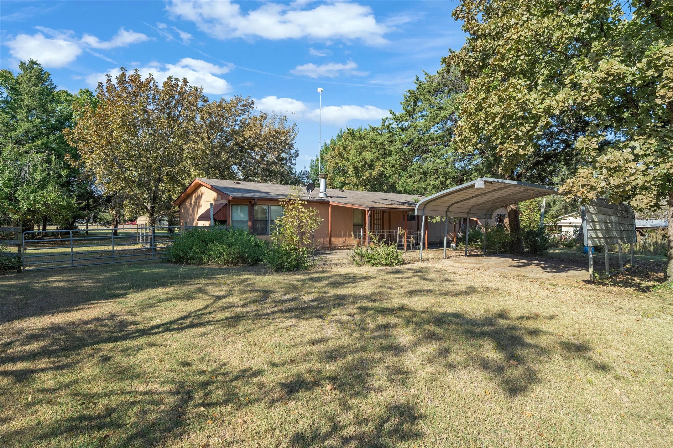 230 Vz County Road 3532 Wills Point TX 75169