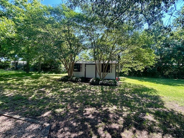 817 S 7th Avenue Teague TX 75860