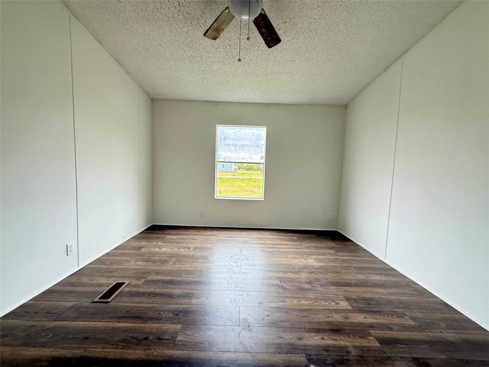 9123 Rodeo Drive Terrell TX 75160