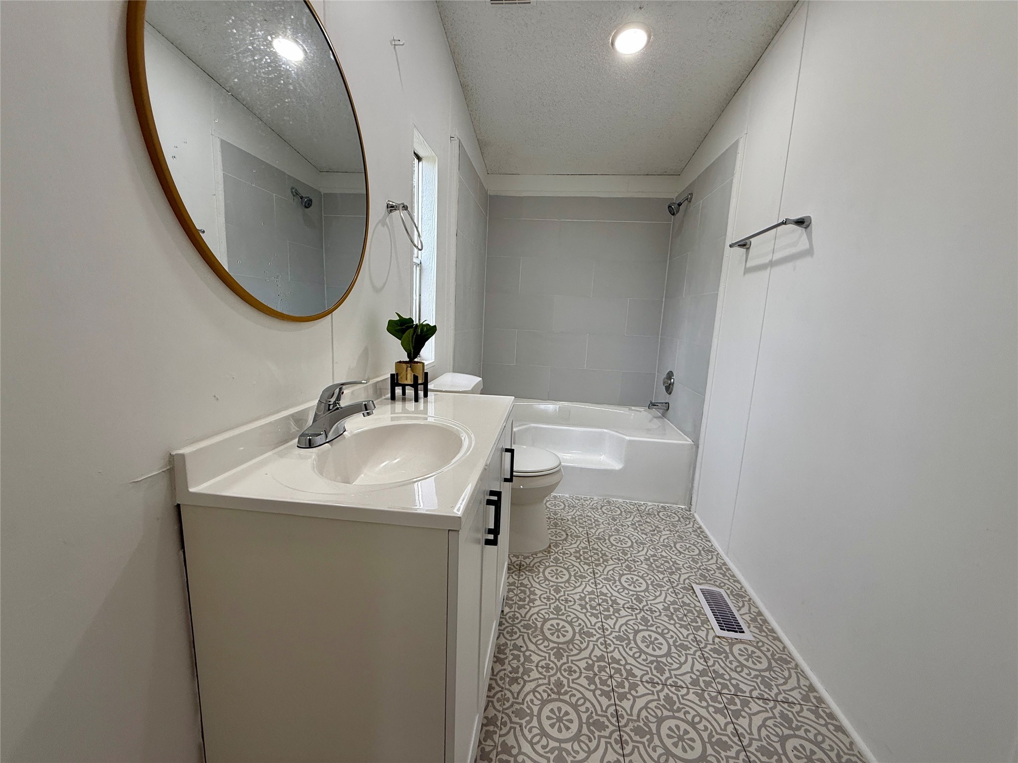 9123 Rodeo Drive Terrell TX 75160