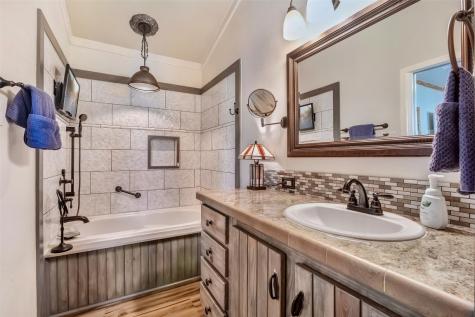 1687 Private Road 2528 Quinlan TX 75474