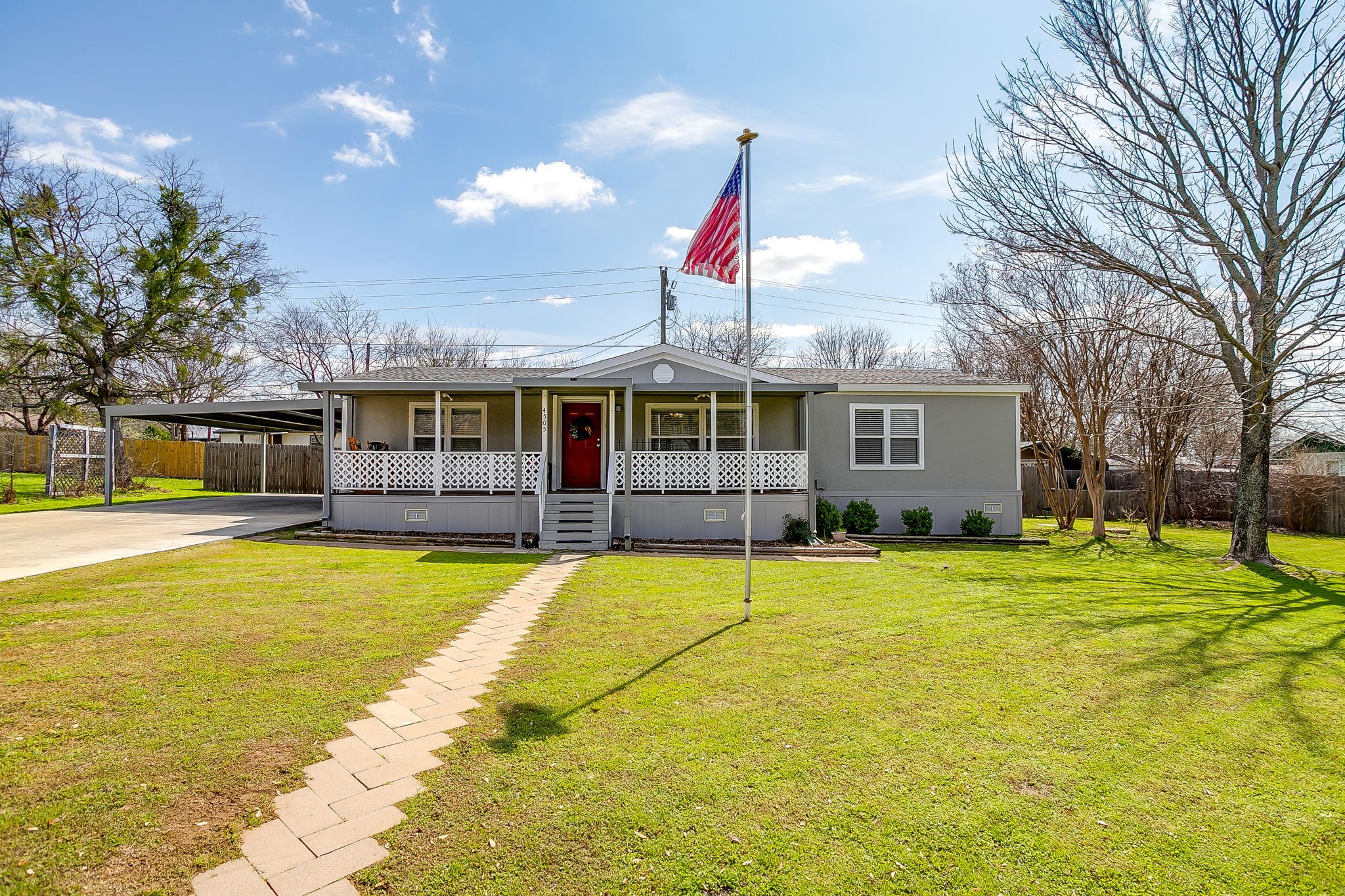 4505 Williams Drive Granbury TX 76049