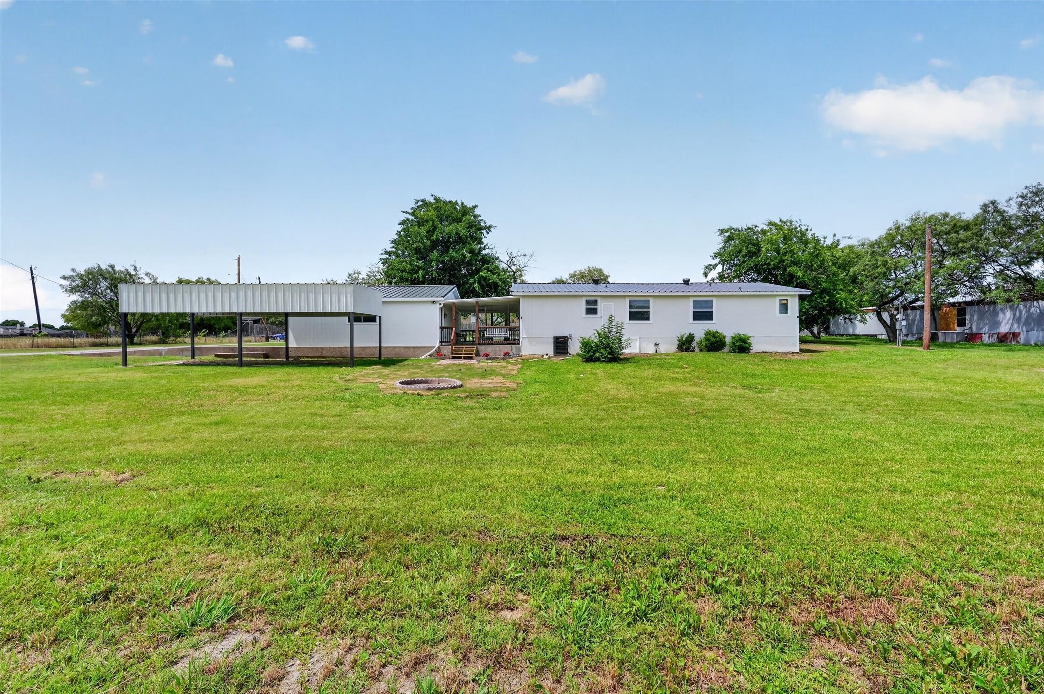 704 Spring Miller Court Arlington TX 76002