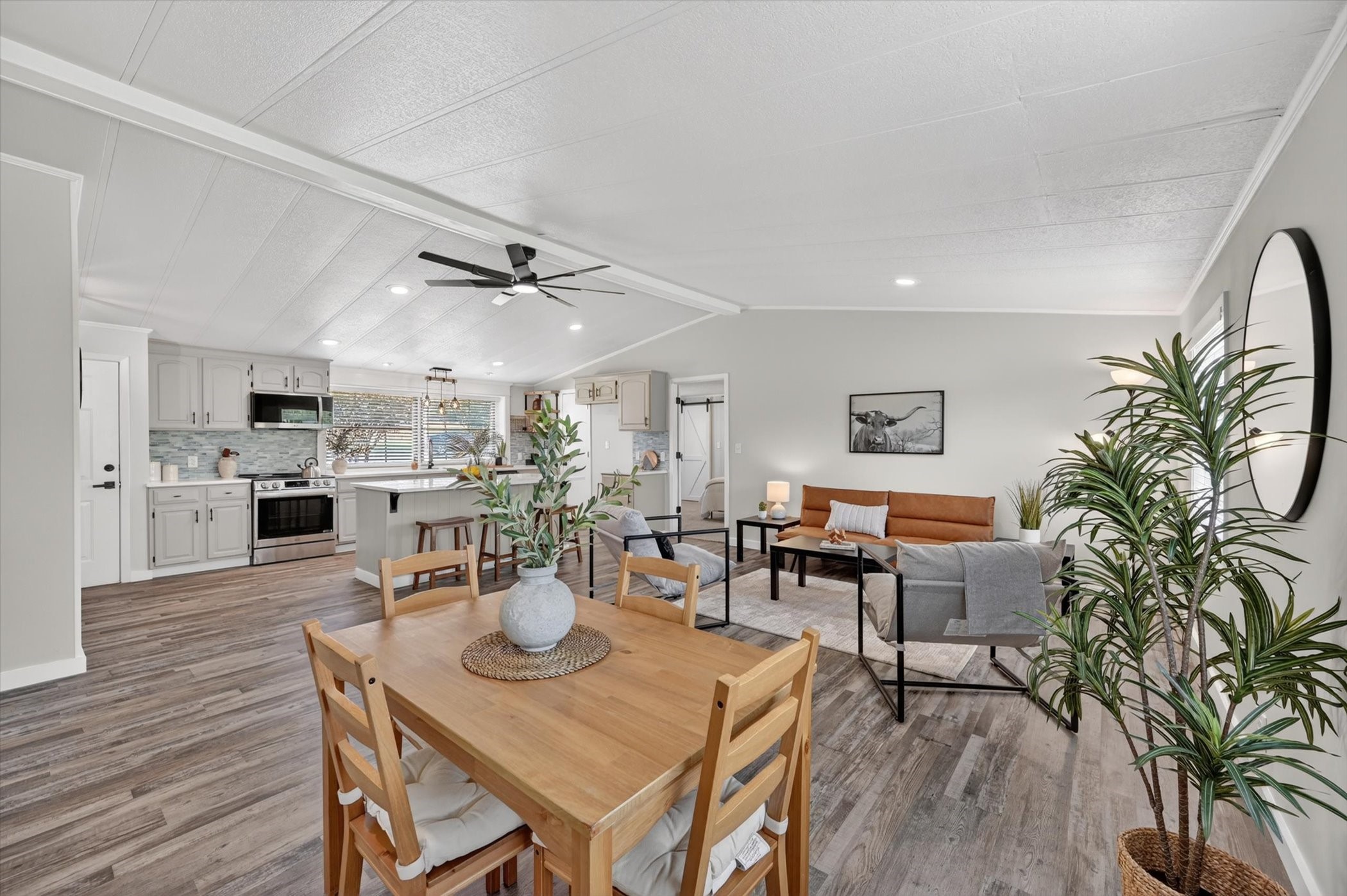 704 Spring Miller Court Arlington TX 76002