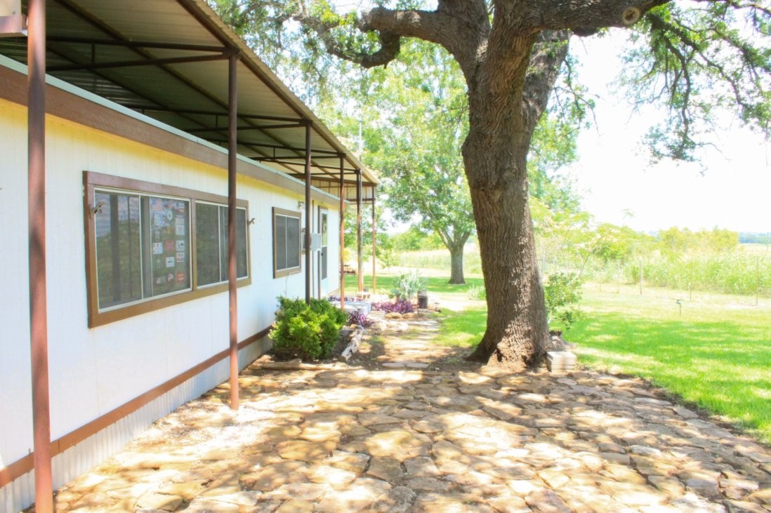 503 S Indian Avenue Cherokee TX 76832