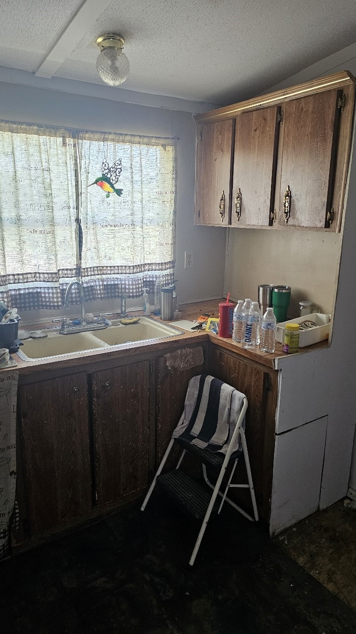 2001 Glen Oaks Drive May TX 76857
