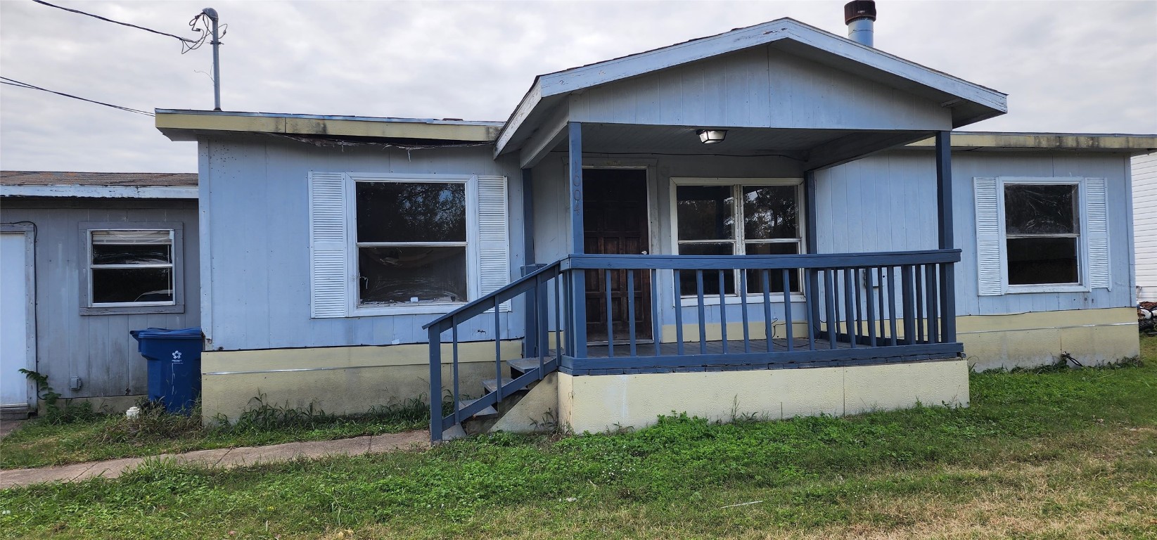 1004 Willow Street Mexia TX 76667