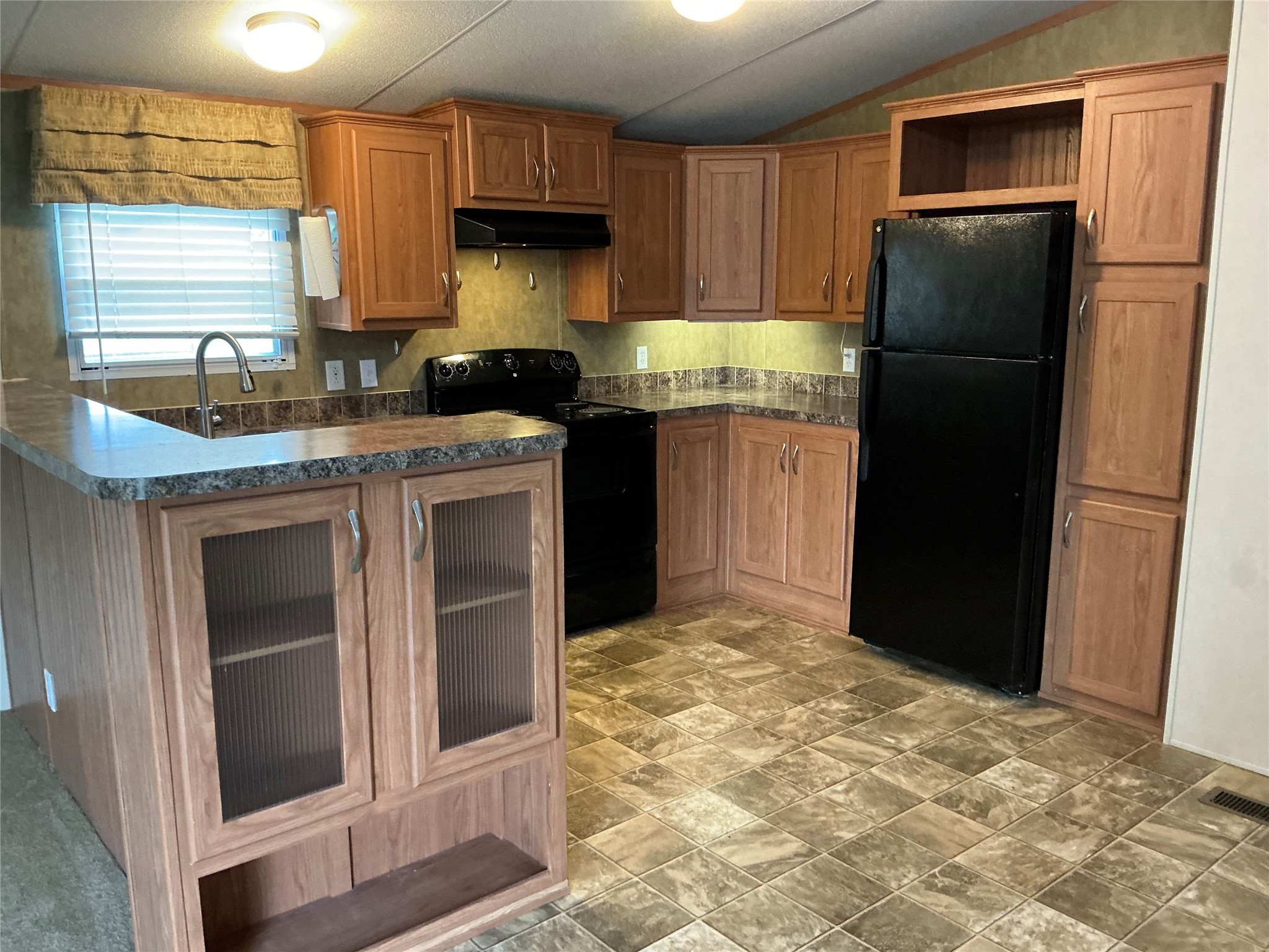 109 Mckelvain Street Oglesby TX 76561