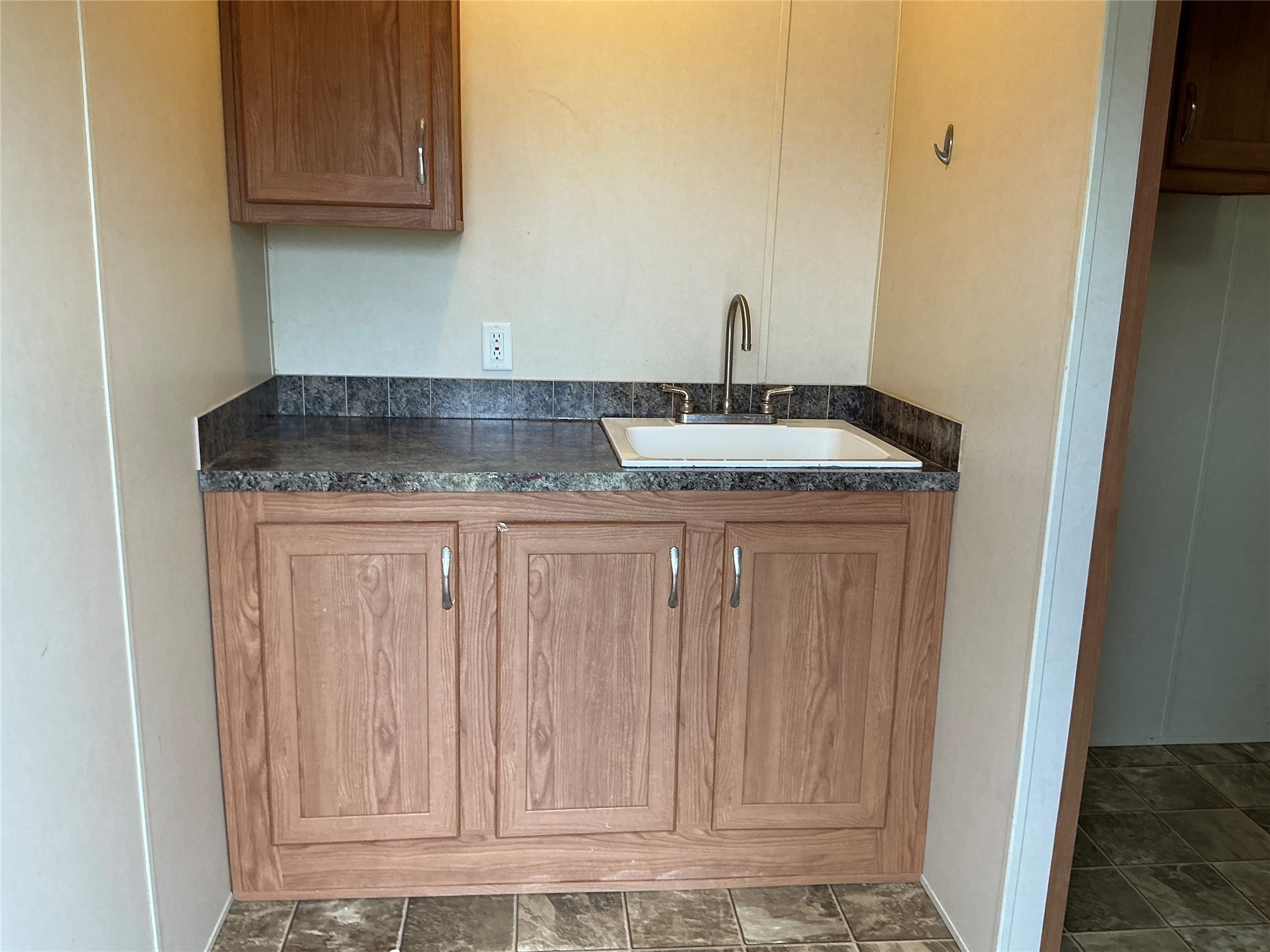 109 Mckelvain Street Oglesby TX 76561