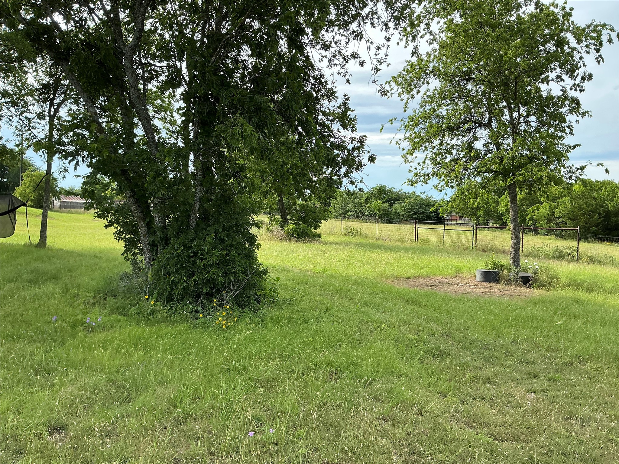 109 Mckelvain Street Oglesby TX 76561