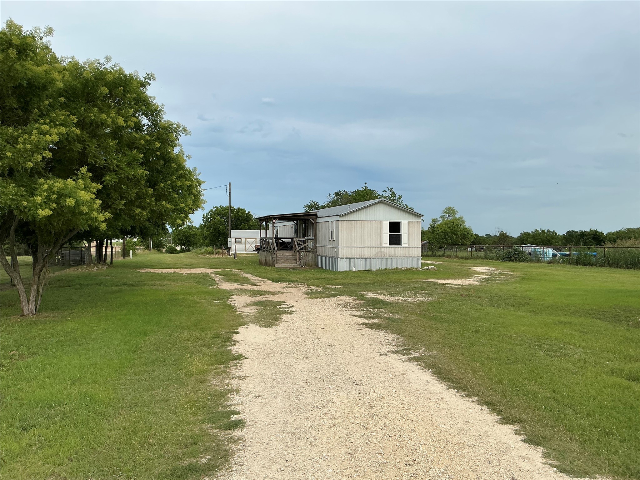 109 Mckelvain Street Oglesby TX 76561