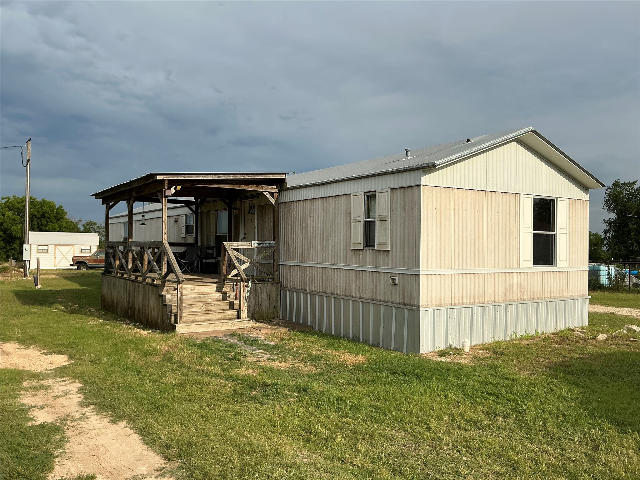 109 Mckelvain Street Oglesby TX 76561