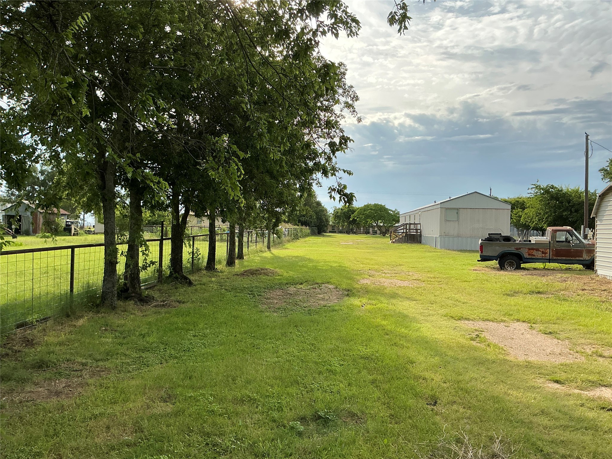 109 Mckelvain Street Oglesby TX 76561