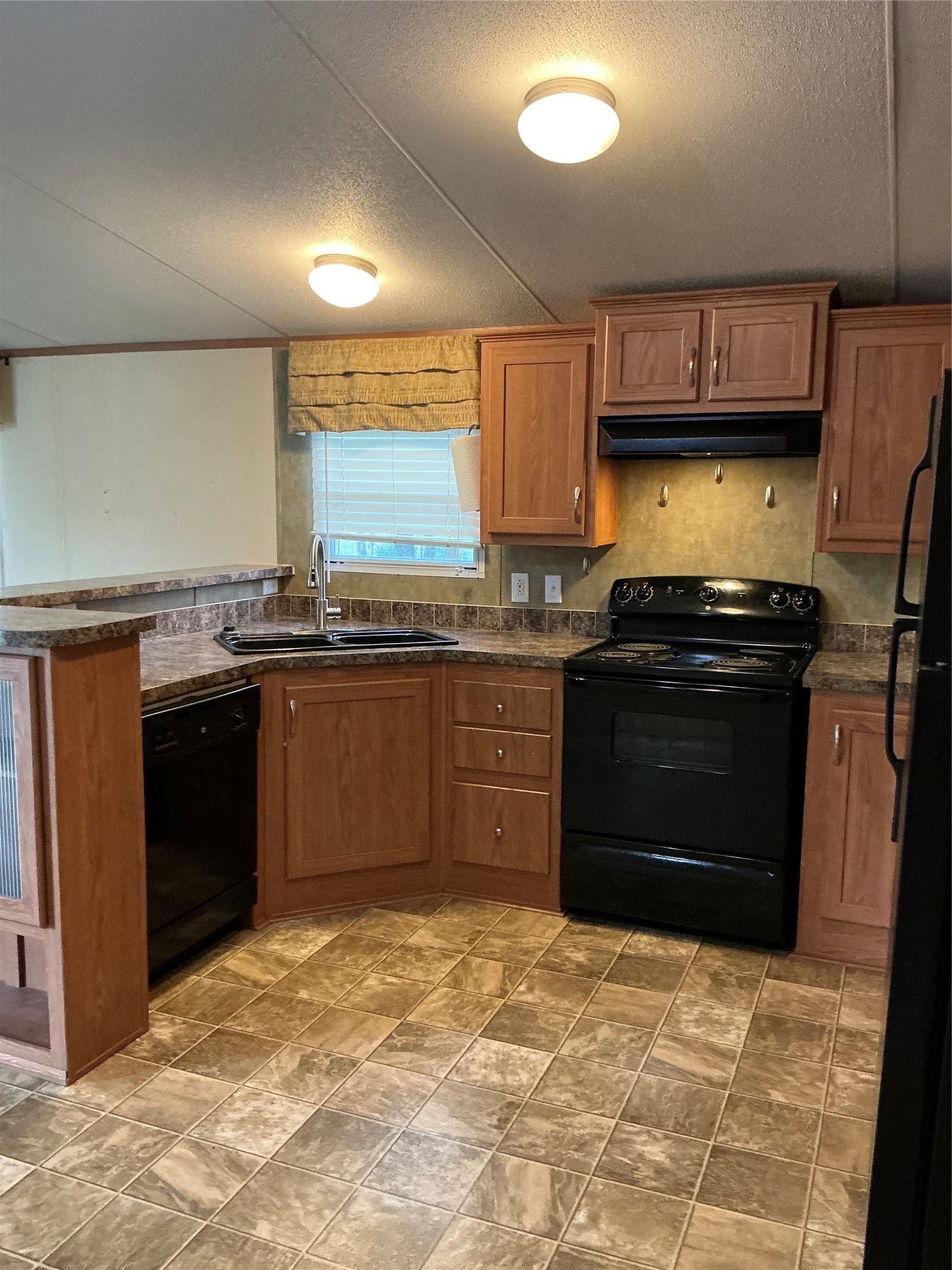 109 Mckelvain Street Oglesby TX 76561