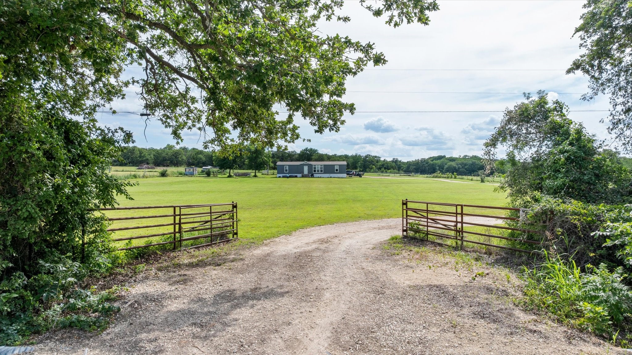 7150 County Road 236 Hico TX 76457