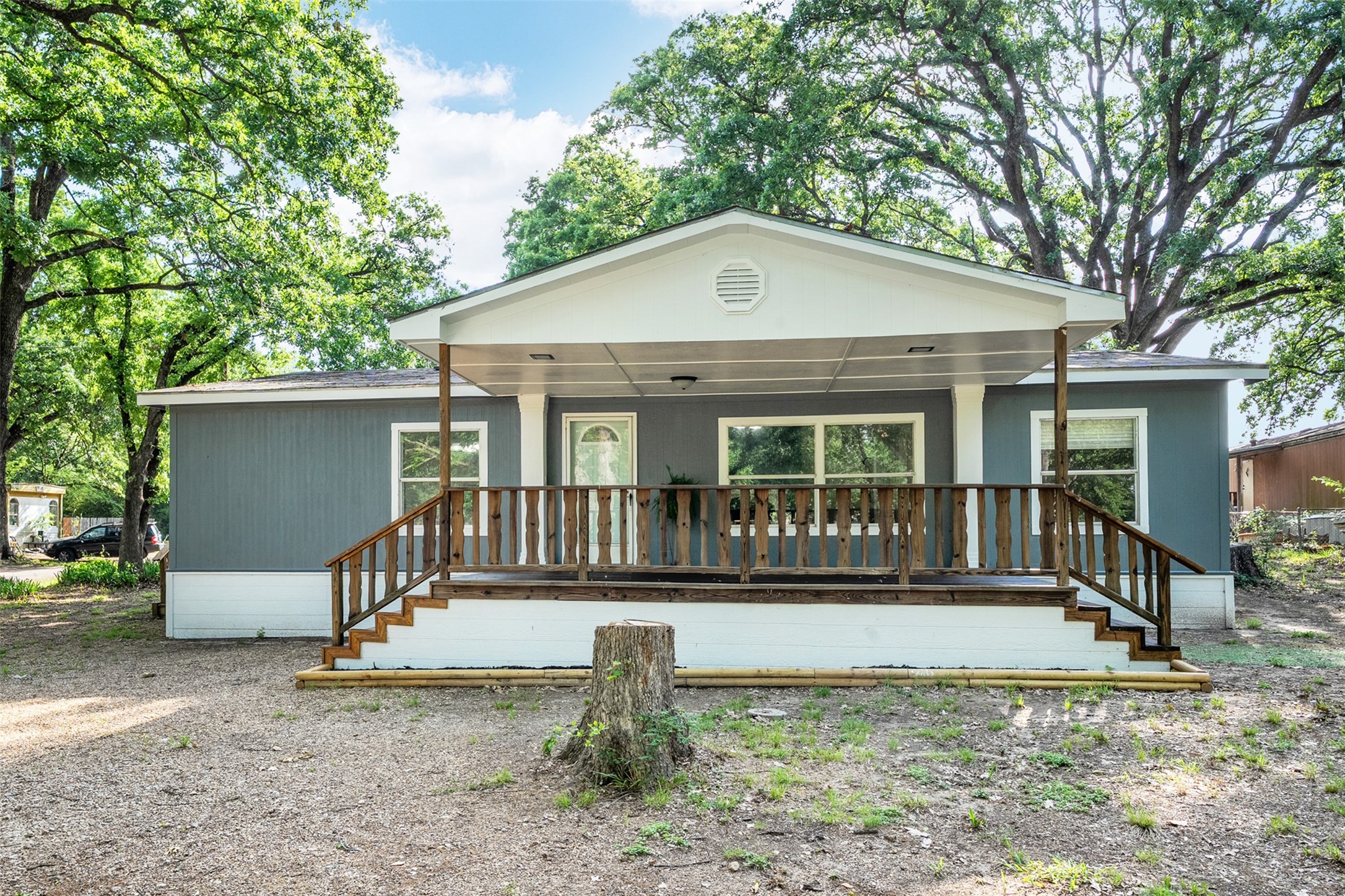 102 Lakewood Drive Mabank TX 75156