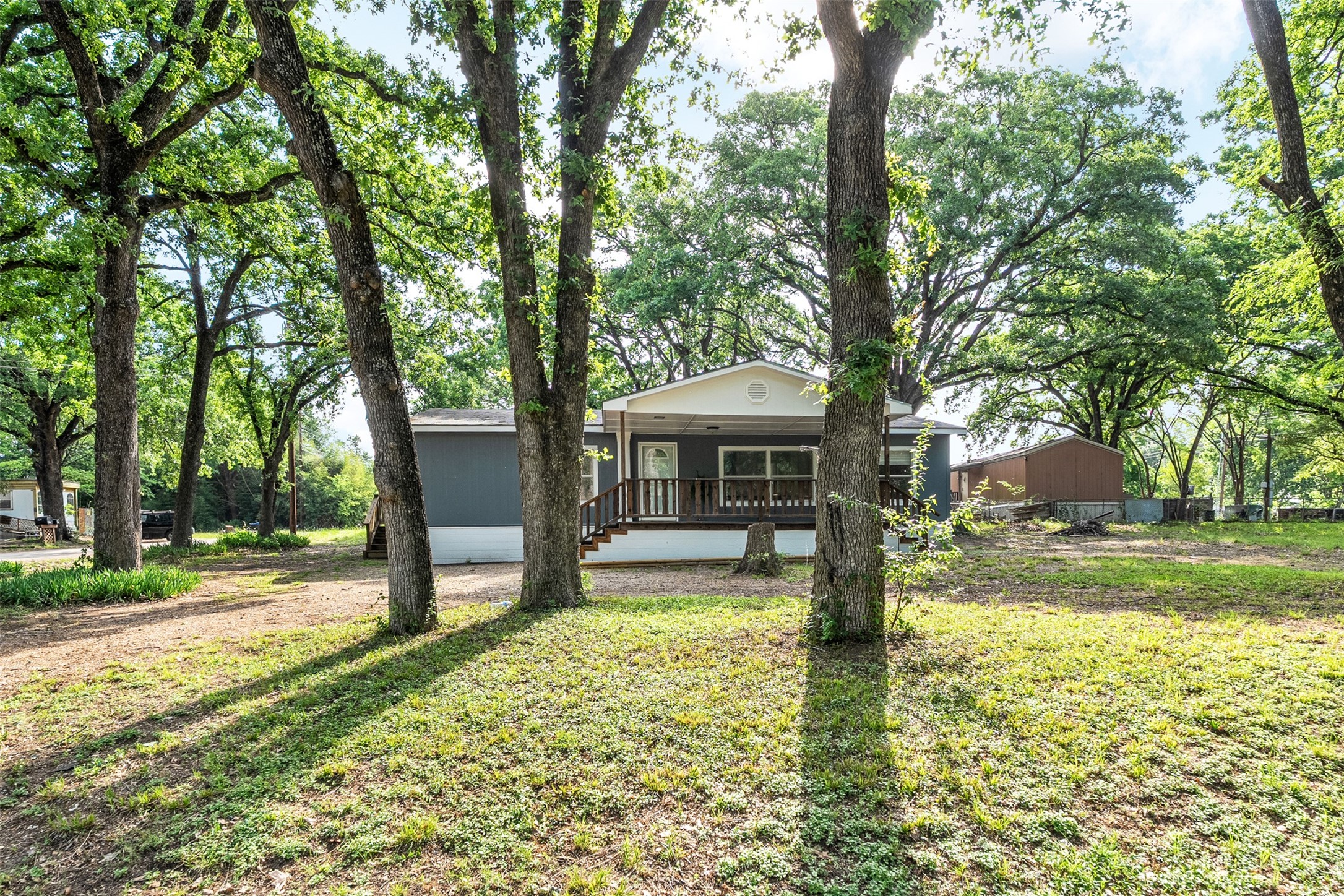 102 Lakewood Drive Mabank TX 75156