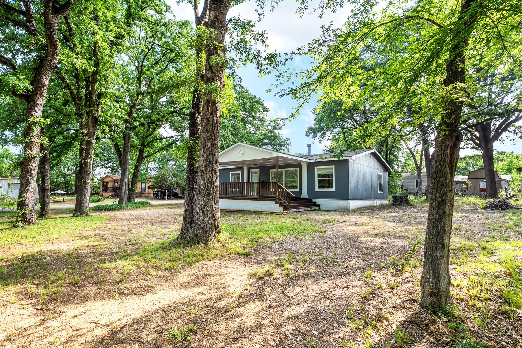 102 Lakewood Drive Mabank TX 75156