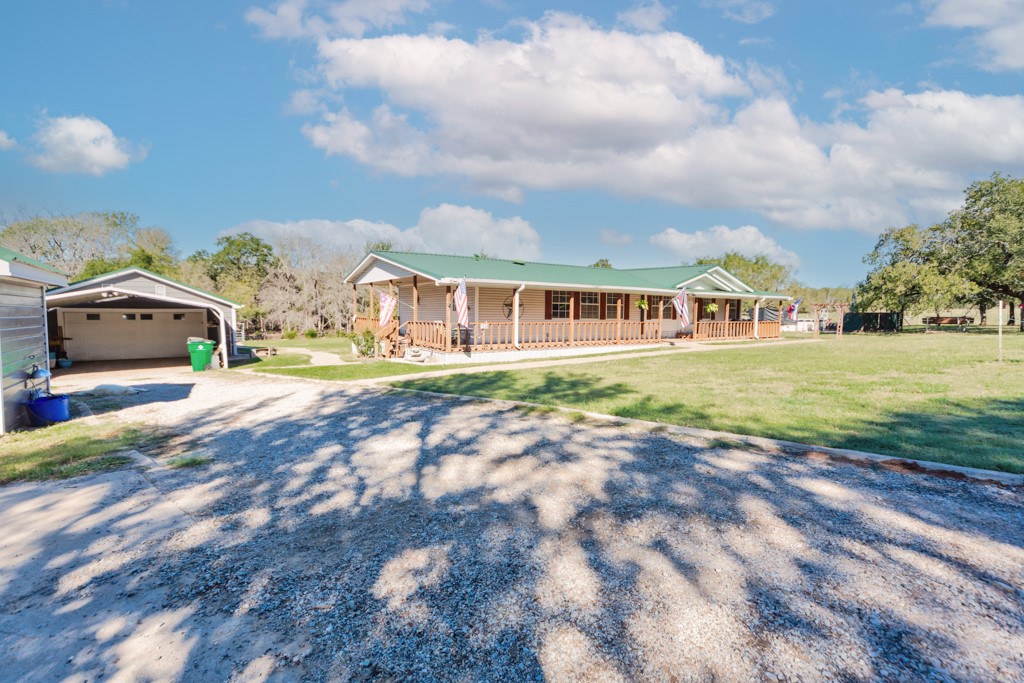 528 County Road 1380 Alvord TX 76225