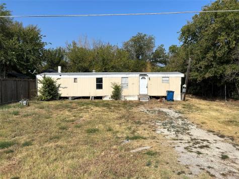 201 N Baugh Street Alvarado TX 76009