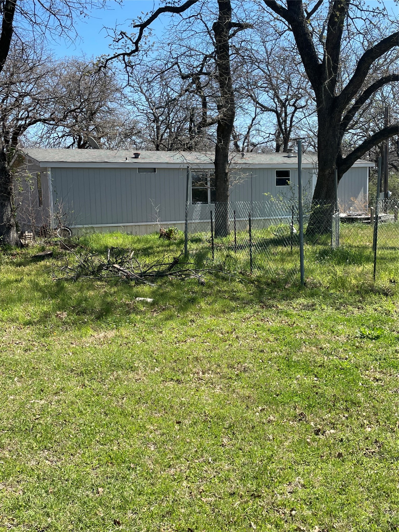 131 Sadie Lane Springtown TX 76082