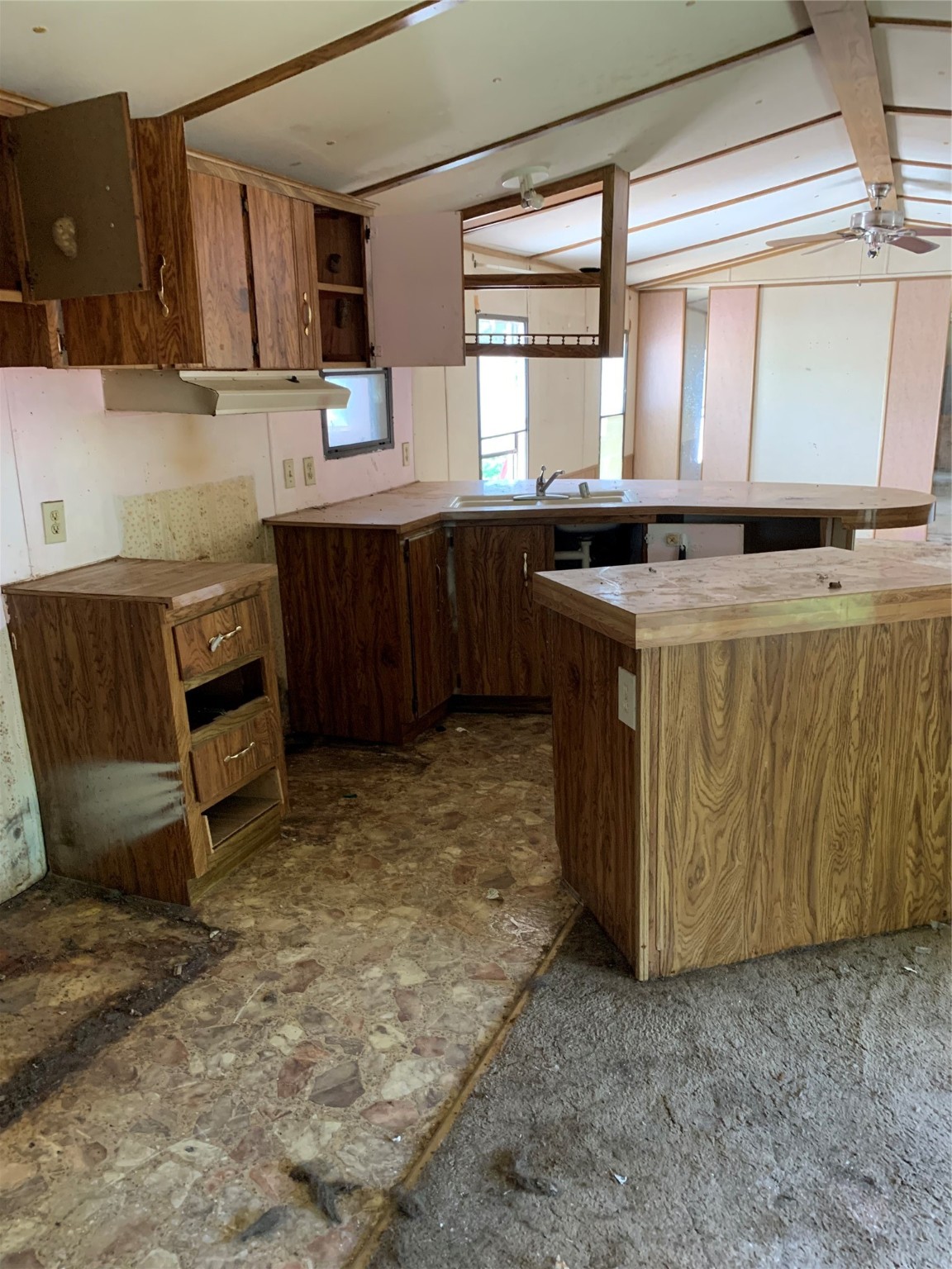 407 Church Street Ector TX 75439
